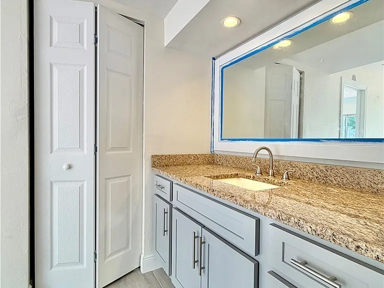 6220 Timberwood Cir #122 — Photo 32