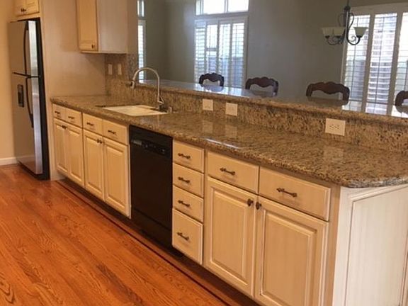 3rd image of 16440 Kings Canyon Ct