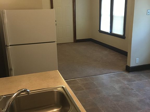 3rd image of 2331 S 16th St #2UF