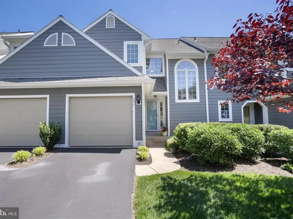 207 E Village Ln, Chadds Ford, PA 19317