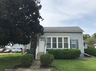 402 Cherry St, Mendota, IL 61342