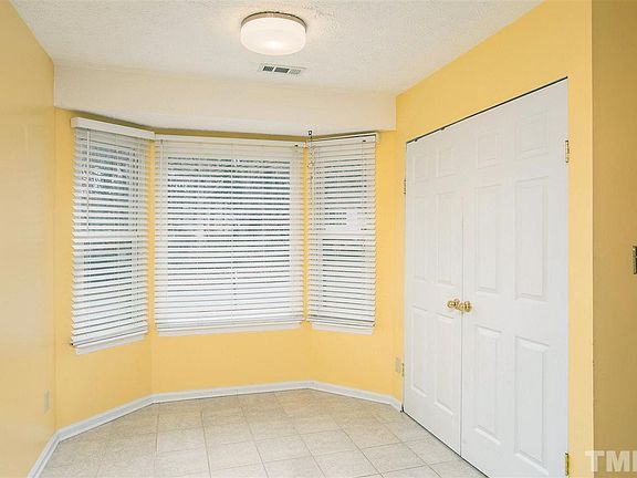 5th image of 3008 Henslowe Dr