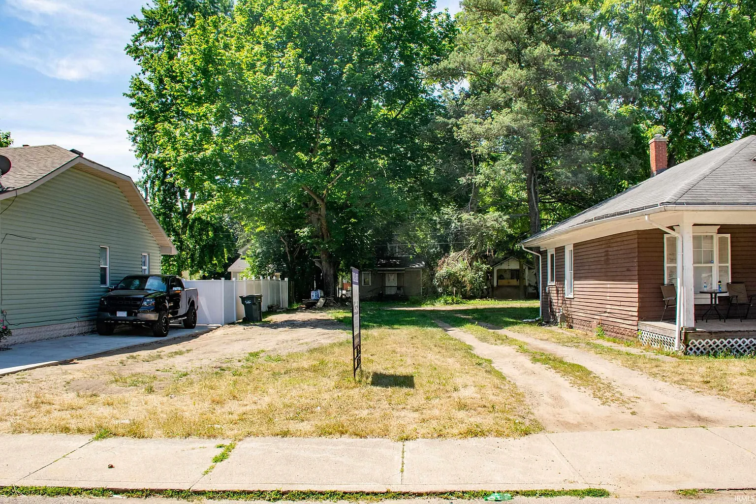1222 Miner St photo 1