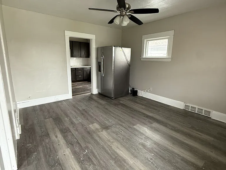 824 London Rd #2 — Photo 2