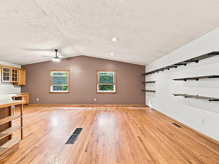 12822 Clermont St — Photo 13