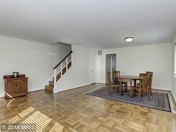 3rd image of 9820 Hollow Glen Pl #2554