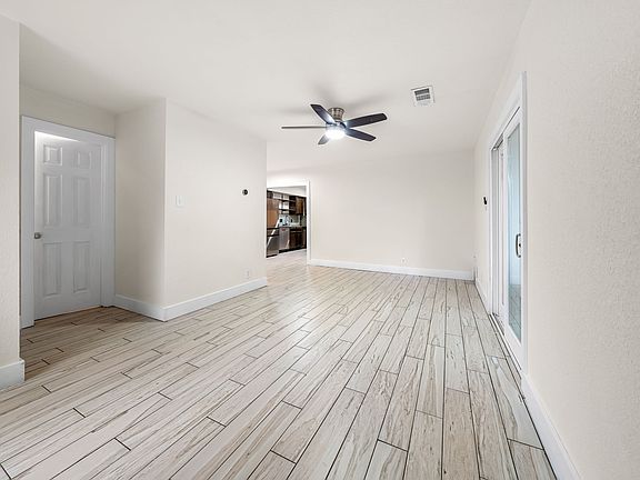 4th image of 2806 Skyway Cir #A