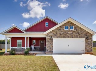 15080 Blackburn Rd, Athens, AL 35611