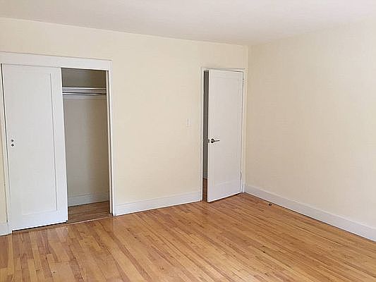 4th image of 347 E 109th St #3E