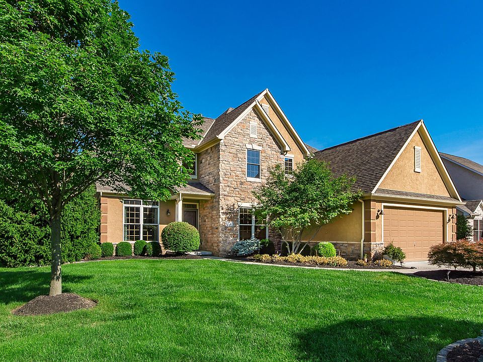 1st image of 2819 Sandhurst Dr