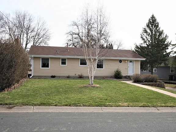 2nd image of 3747 Buchanan St NE