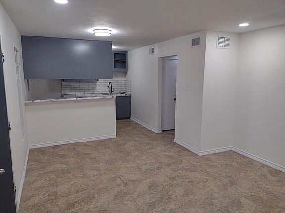 5th image of 1125 E Huisache Ave #3