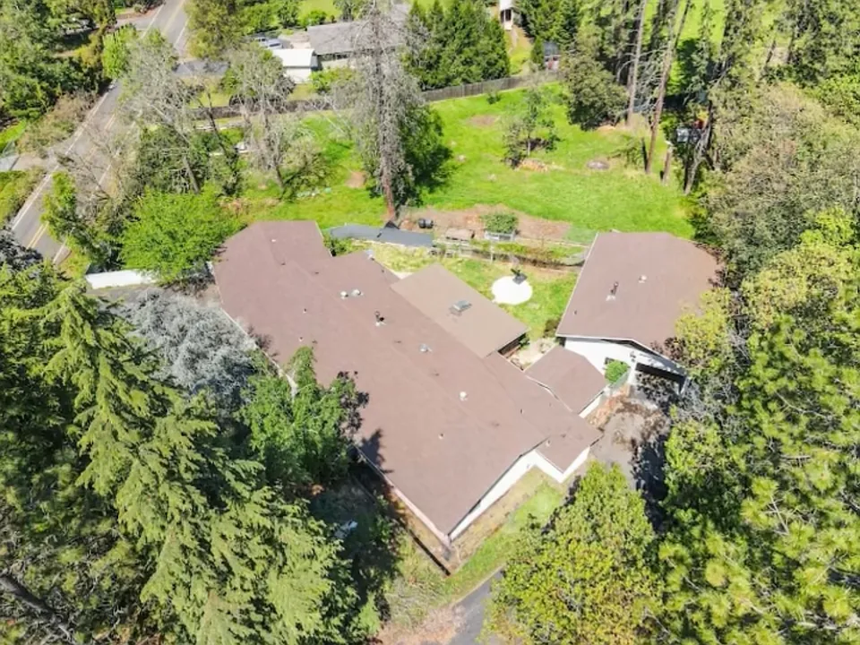 301 Red Spur Dr
