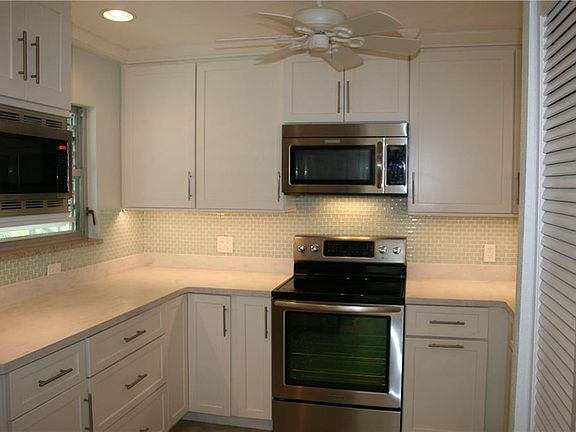 3rd image of 1550 NE Ocean Blvd APT F205
