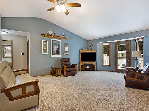 5th image of 6510 Sunflower Dr SW