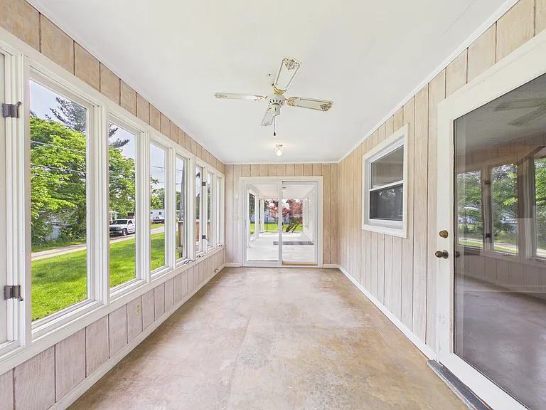 3954 Crabapple Rd — Photo 34