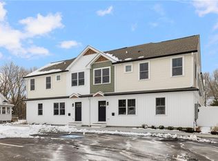 2907 Post Rd #8, Warwick, RI 02886