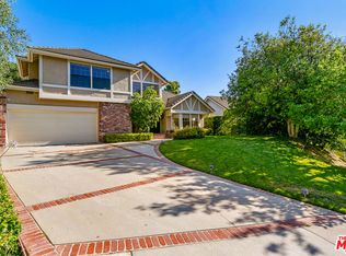 22242 Drums Ct, Calabasas, CA 91302