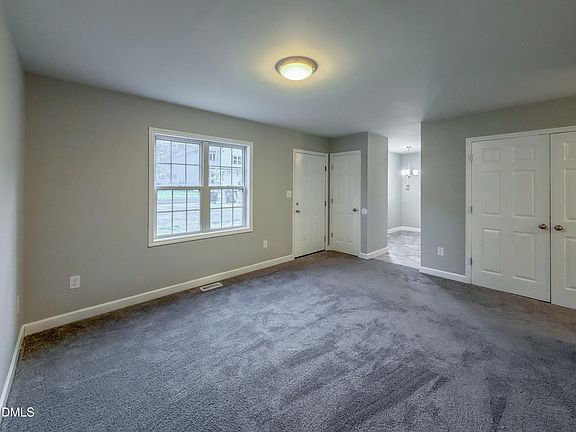 5th image of 717 Roosevelt St