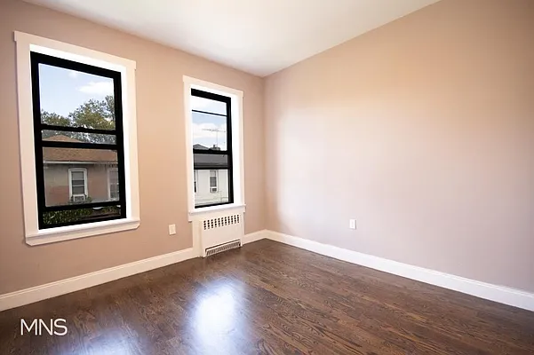 Rented by MNS | media 14