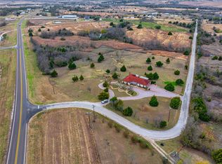 143 Mach Rd, Ennis, TX 75119