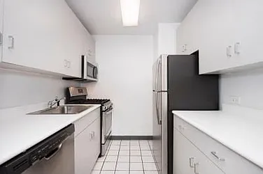 Rented by Perlbinder Realty