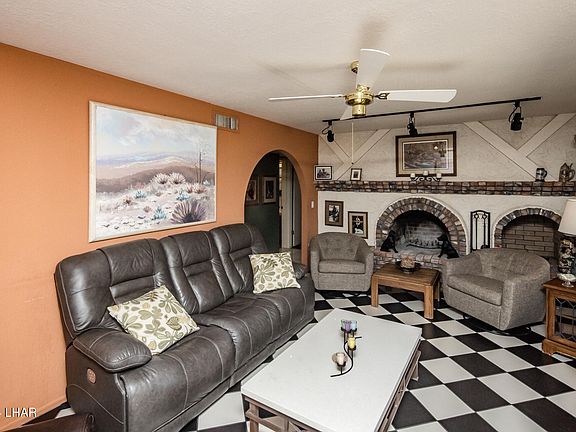 5th image of 2604 Diablo Dr