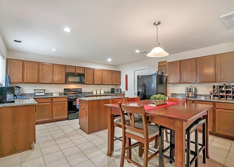 1st image of 2705 Sandberry Dr