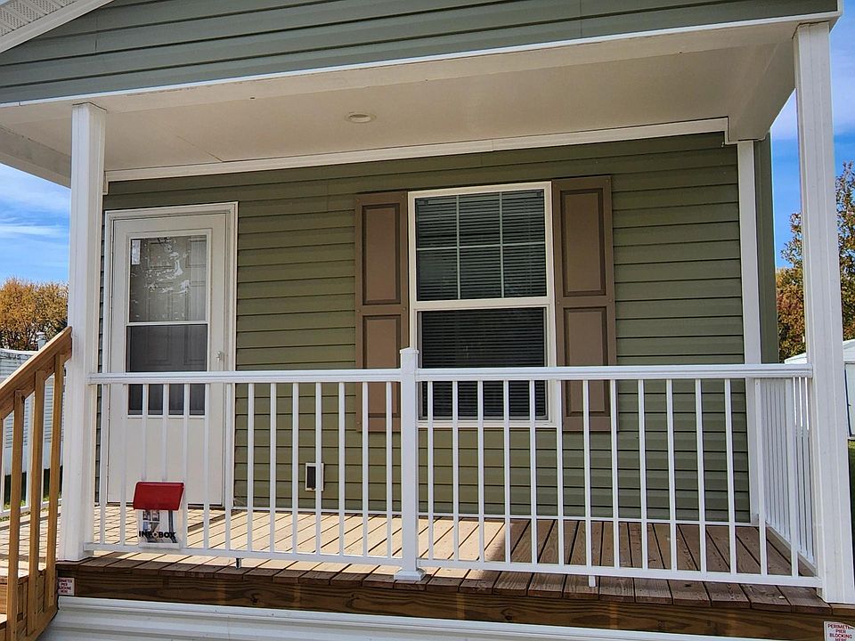 1st image of 105 20th St NW #131