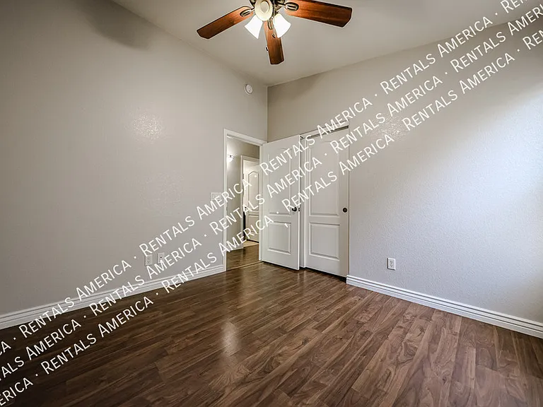 51 W Hereford Dr — Photo 33