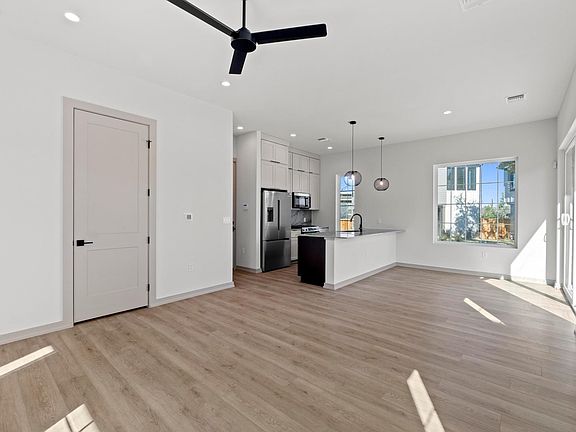 5th image of 1736 Bunche Rd #B1