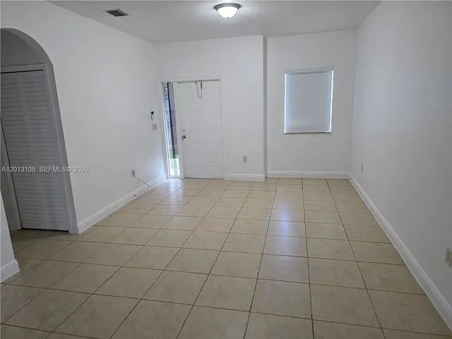 1351 NW 9th Ct — Photo 2