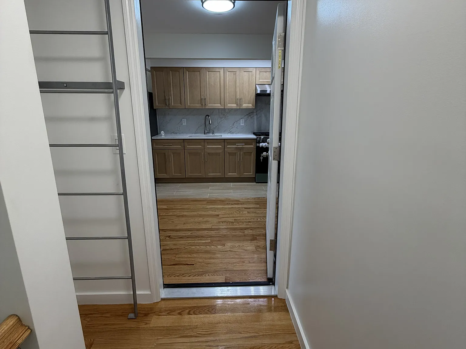 515 Underhill Ave — Photo 3