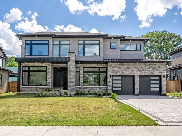 310 Tuck Dr, Burlington, ON L7L 2P9