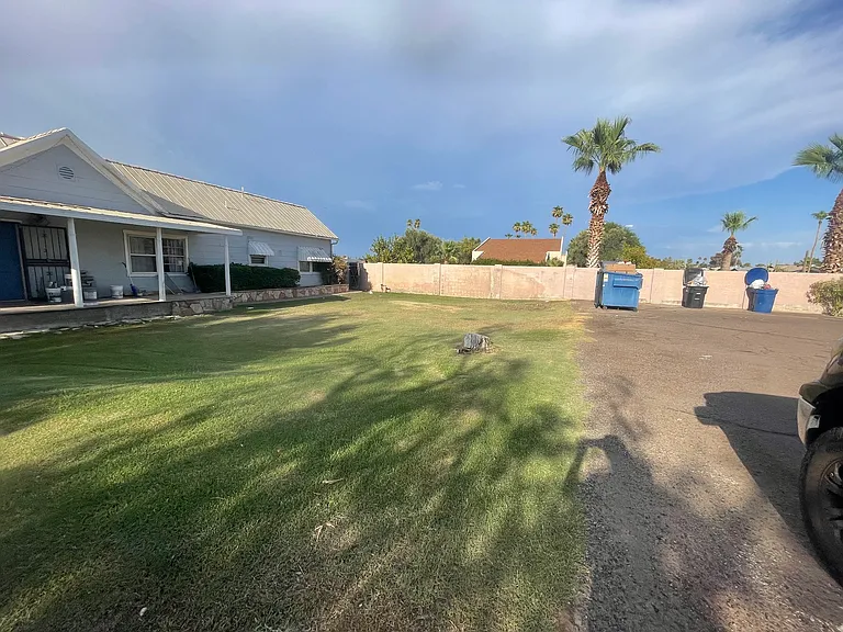 1808 E Loma Vista Dr — Photo 2