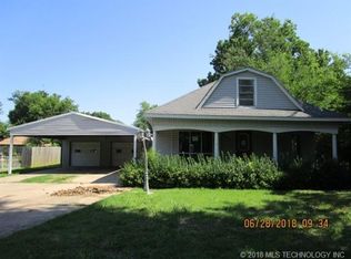 609 SE 3rd St, Wagoner, OK 74467