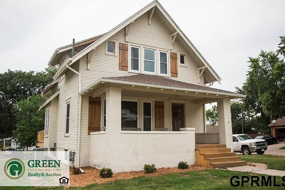 1st image of 1217 N Burlington Ave