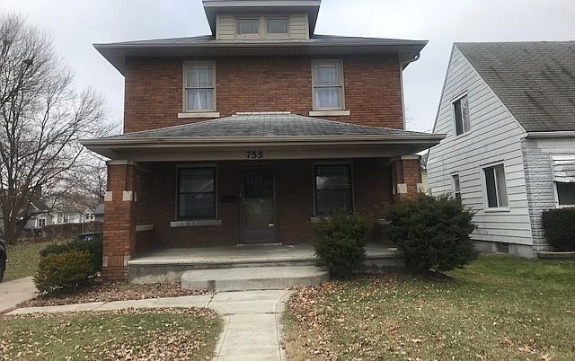 1st image of 755 N Olive St