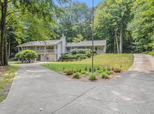 16532 Taft Rd, Spring Lake, MI 49456