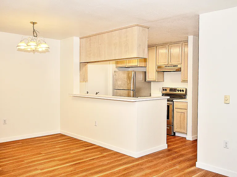 745 Overture Ct — Photo 8