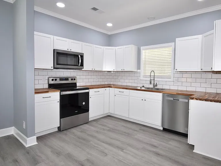 313 W Forest Ave — Photo 5