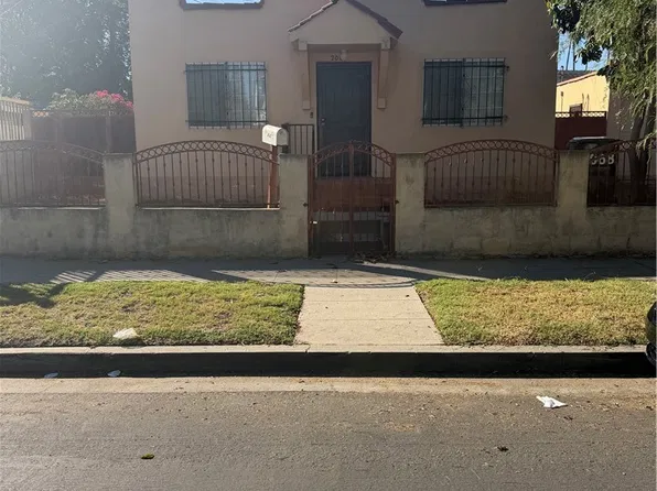 2068 W 52nd St, Los Angeles, CA 90062