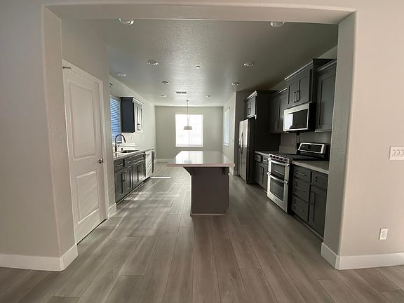 5th image of 608 Buffalo Trail Ct