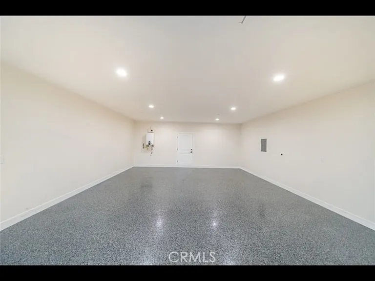 1114 Hollister Rd — Photo 12