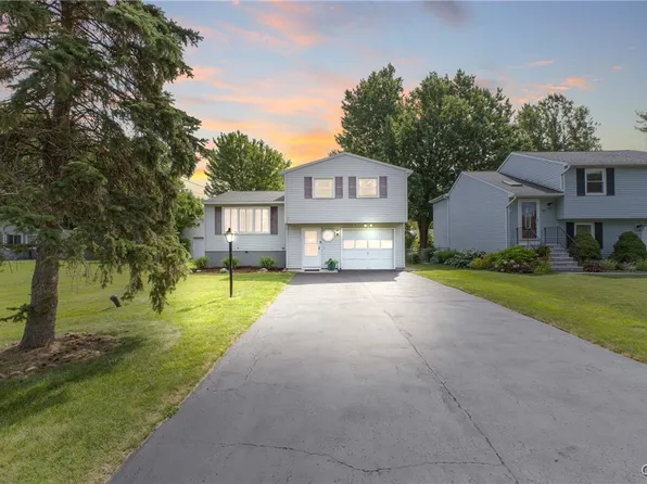 418 Tilden Dr, East Syracuse, NY 13057