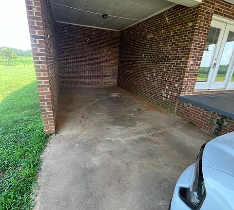 4th image of 420 Community Rd
