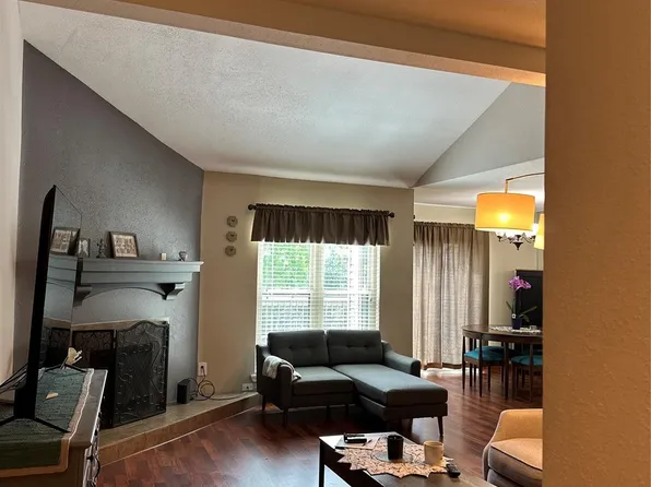 9707 Richmond Ave APT 92, Houston, TX 77042