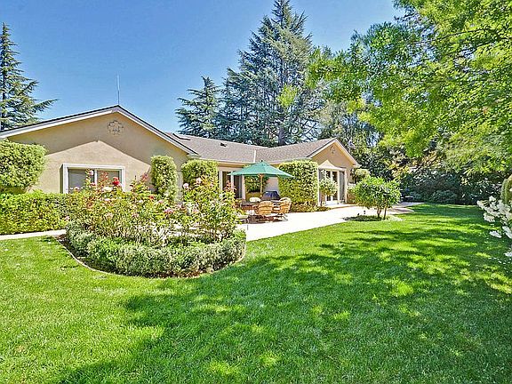 3rd image of 20160 Mendelsohn Ln