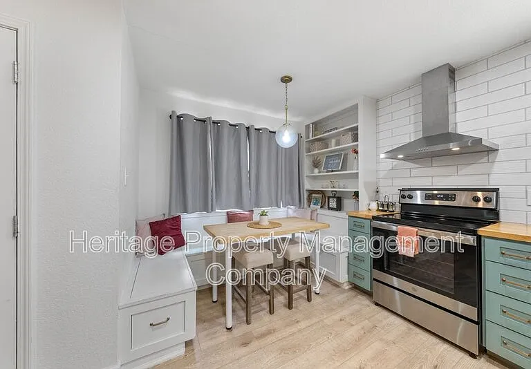 908 Liberty Ave — Photo 13