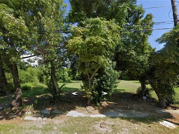 Lausat St, Metairie, LA 70001